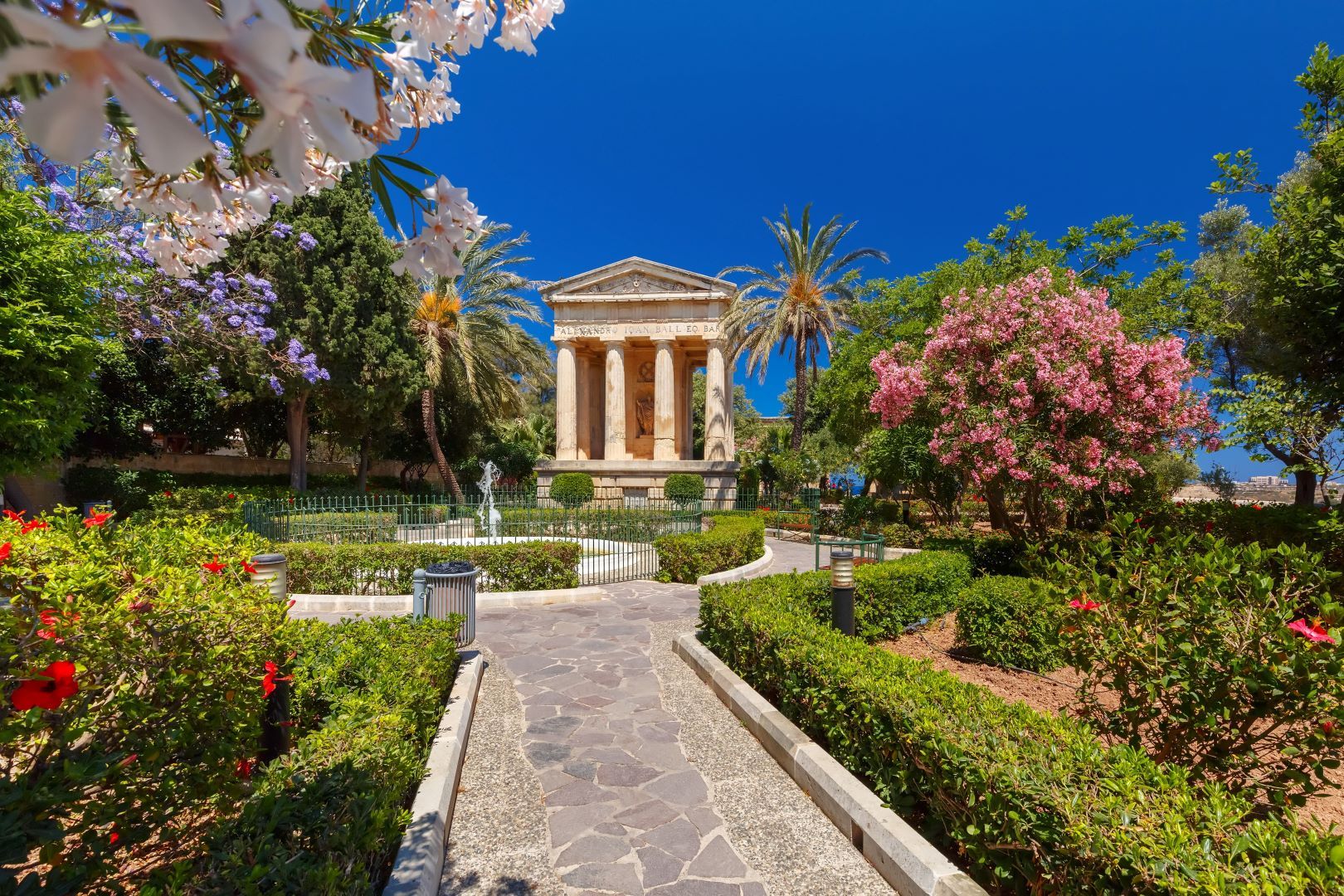 Malta_Baracca_Garden