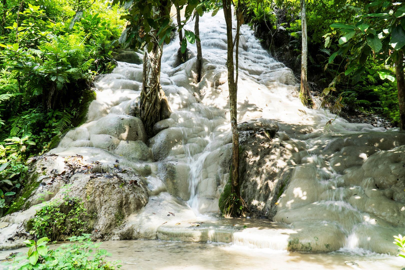 Thailand_Bua_Tong_Wasserfälle