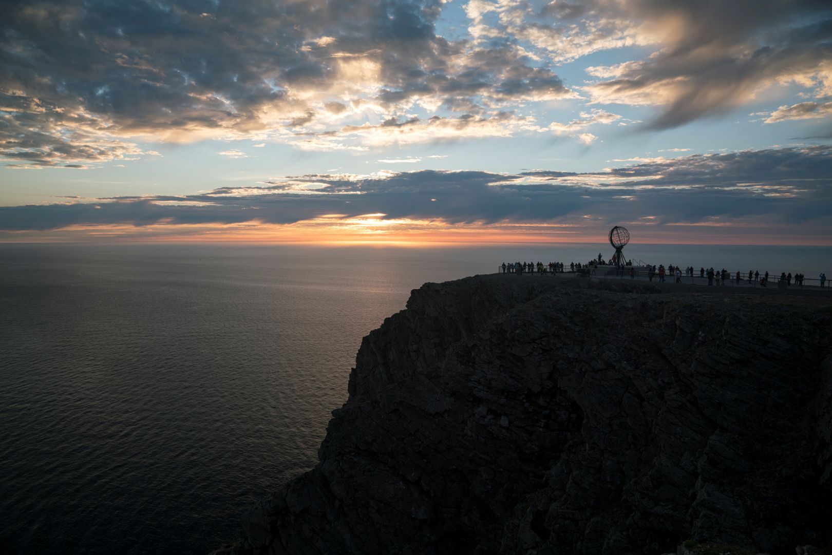 Mitternachtssonne_Nordkap_Alexander_Benjaminsen_-_VisitNorway.com