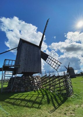 Windmühle_in_Angla_auf_Insel_Saarema