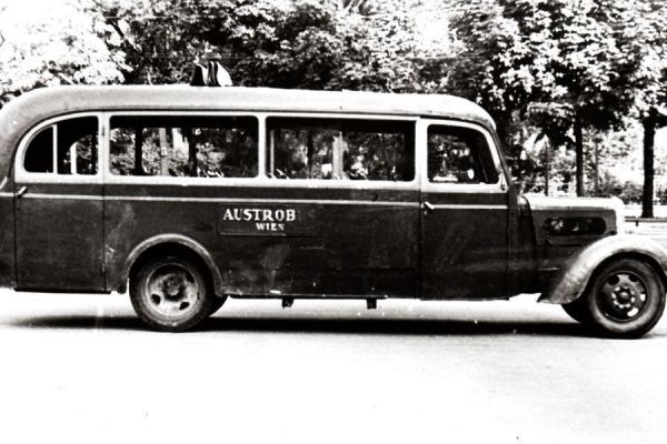 Ein Austrobus 1951