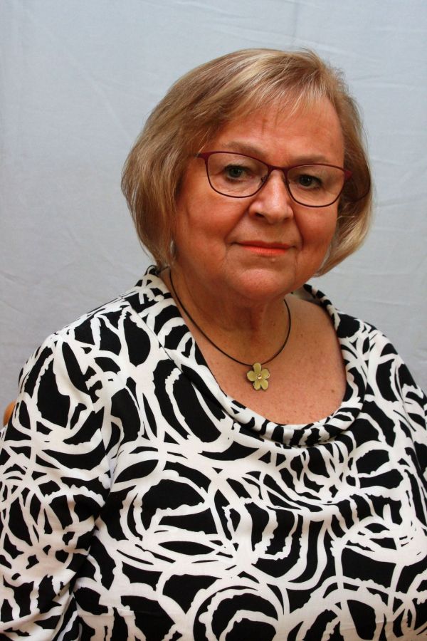 Frau Brigitte Hasiner